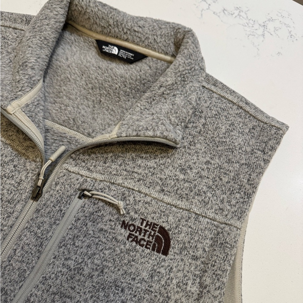 The North Face Gray Men's Sweater Vest - Picture 3 of 4
